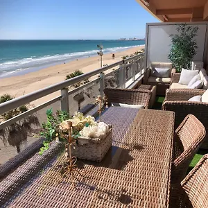 https://luxury-oceanfront-triplex-in-cadiz.es-andalucia.com